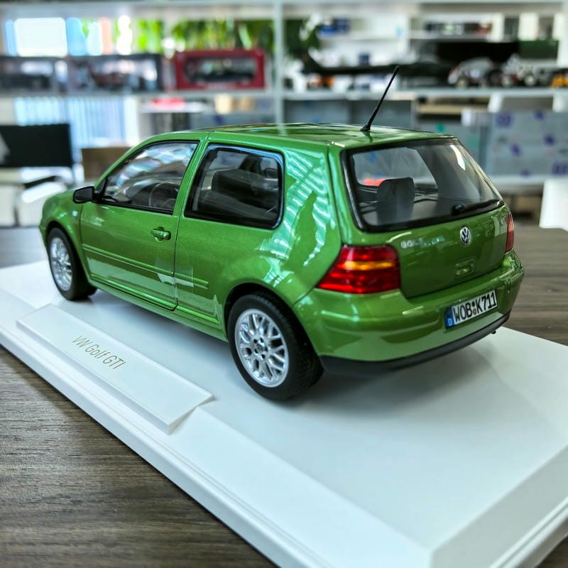 Norev Volkswagen Golf GTI 1:18 Diecast Model Car