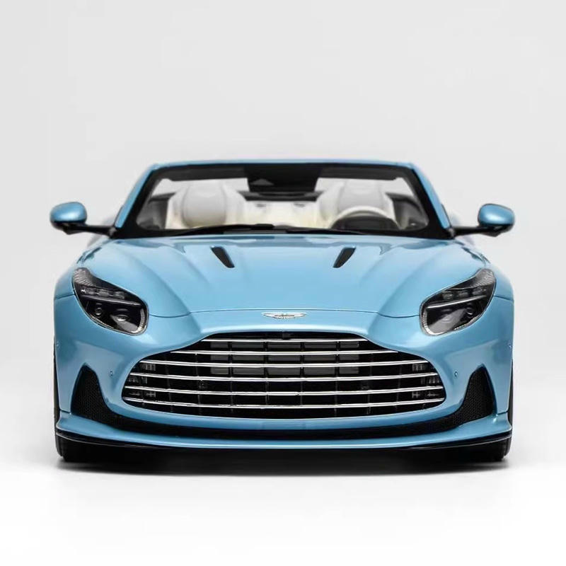 Motorhelix 1:18 Aston Martin DB12 Volante Resin Model