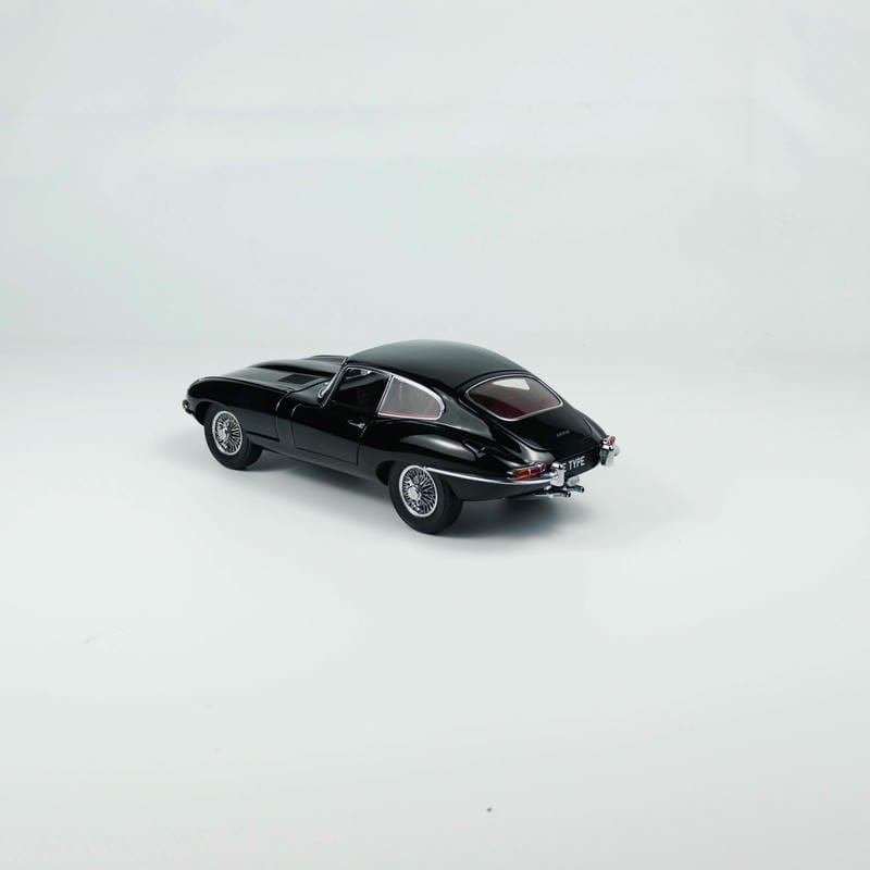 Kyosho Jaguar E-Type 1:18 Diecast Model Car – YX car model