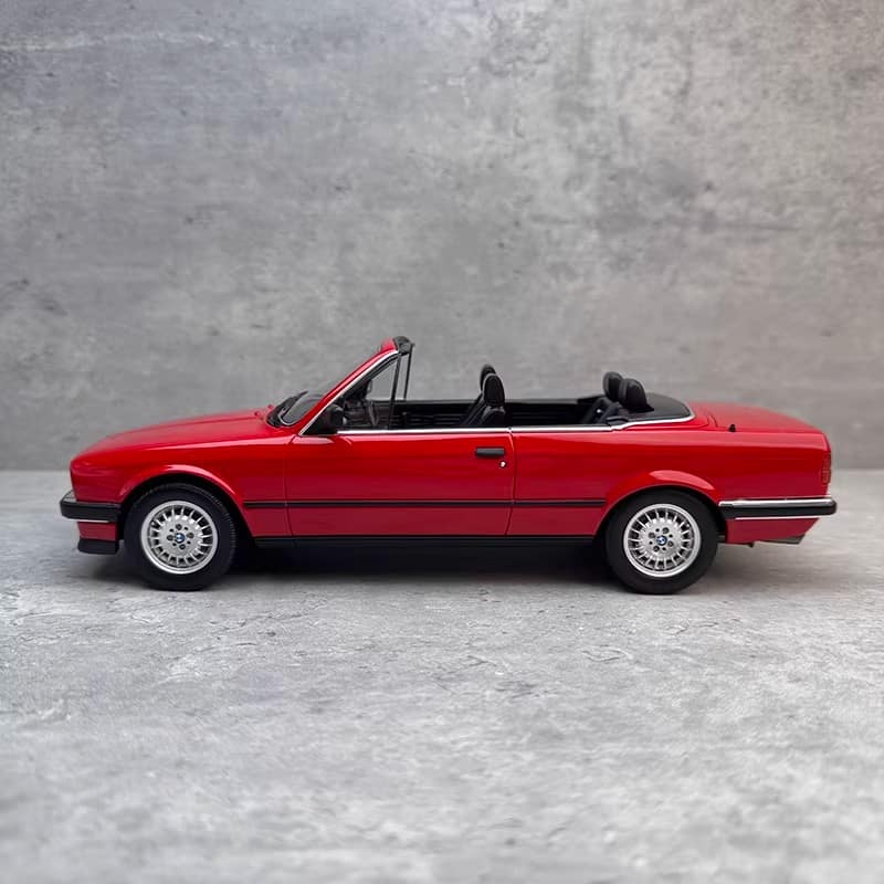 OTTO 1:18 BMW 325i Resin Model