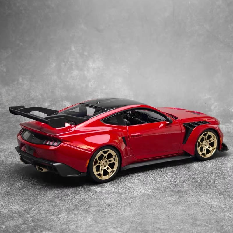 Maisto 1:18 Ford Mustang GTD Diecast Car