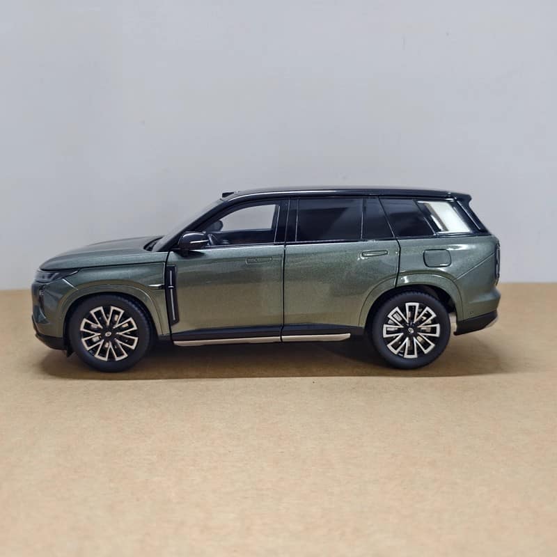 GAC Trumpchi Xiangwang S7 2025 OEM 1:18 Diecast Model Car