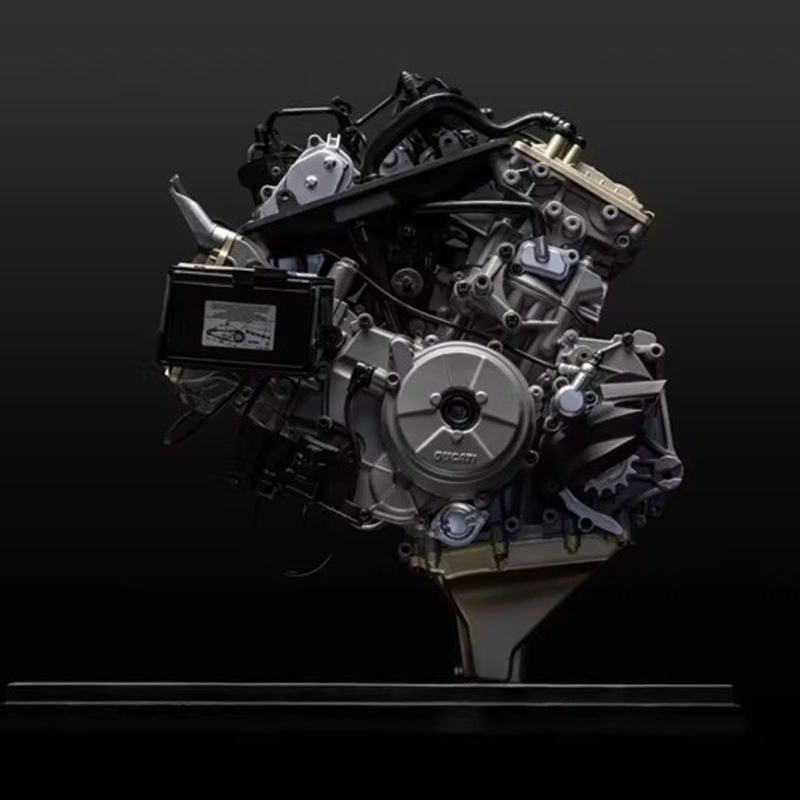 Pocher 1:4 Ducati Panigale V2 Superquadro Engine Model Kit