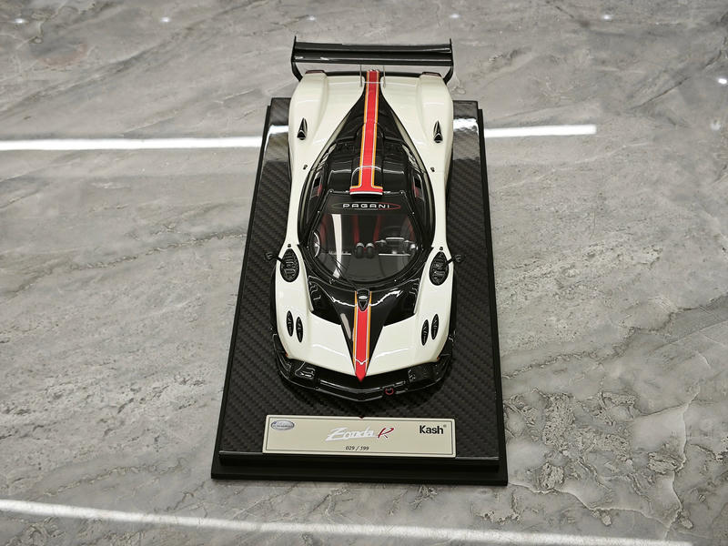Kash Model Pagani Zonda 1:18 Resin Model Car – Warm Pearl White