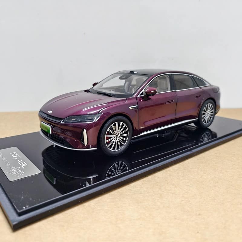 OEM Chery Fengyun A9L 1:18 Diecast Model Car