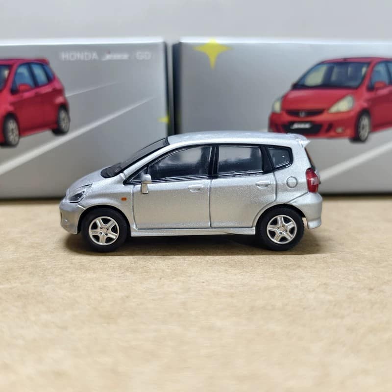 Sonic Gear 1:64 Honda Jazz 2001 Diecast Model