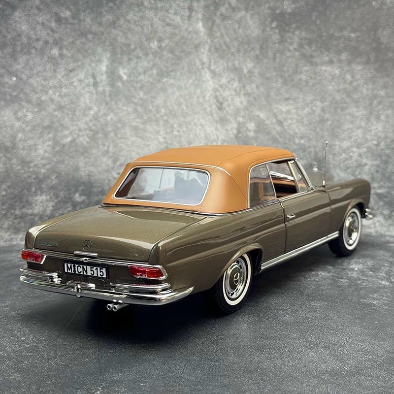 Norev Mercedes-Benz 280SE Cabriolet W111 1:18 Diecast Model Car