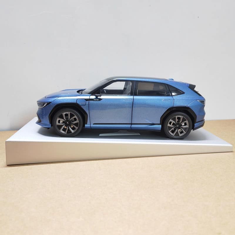 GAC Honda P7 1:18 Diecast Model Car