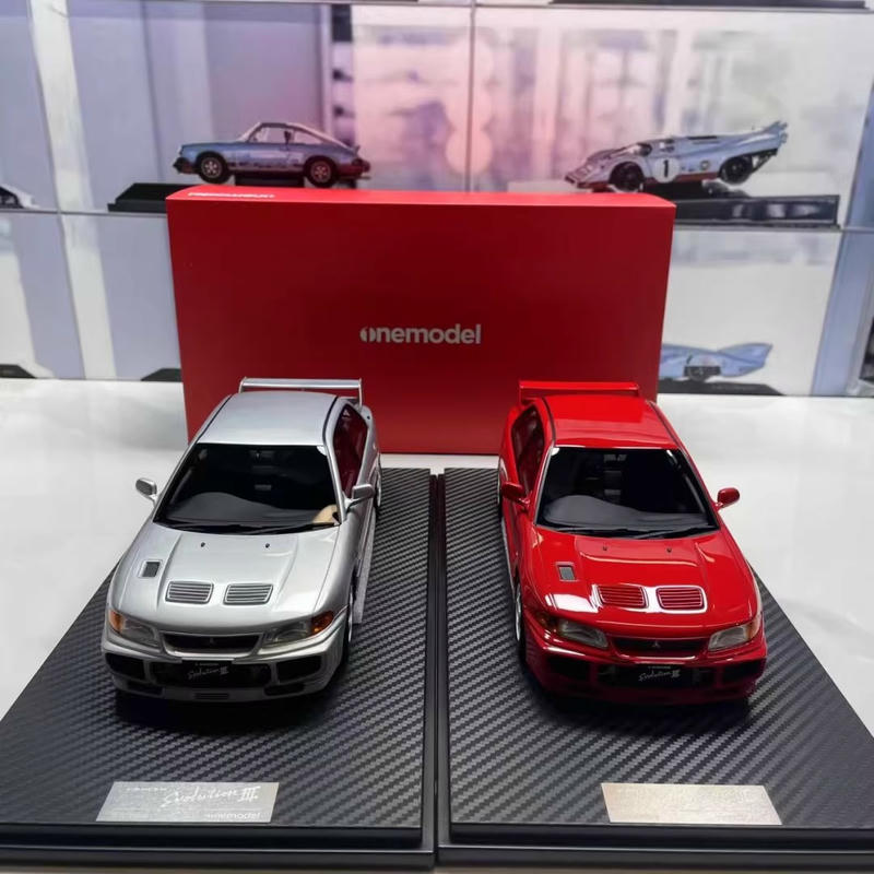 One Model 1:18 Mitsubishi Lancer Evolution III Resin Model
