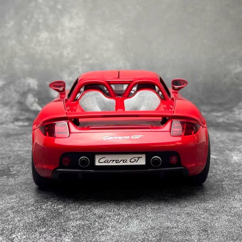 AUTOart 1:18 Porsche Carrera GT Diecast Model – Red – YX car model