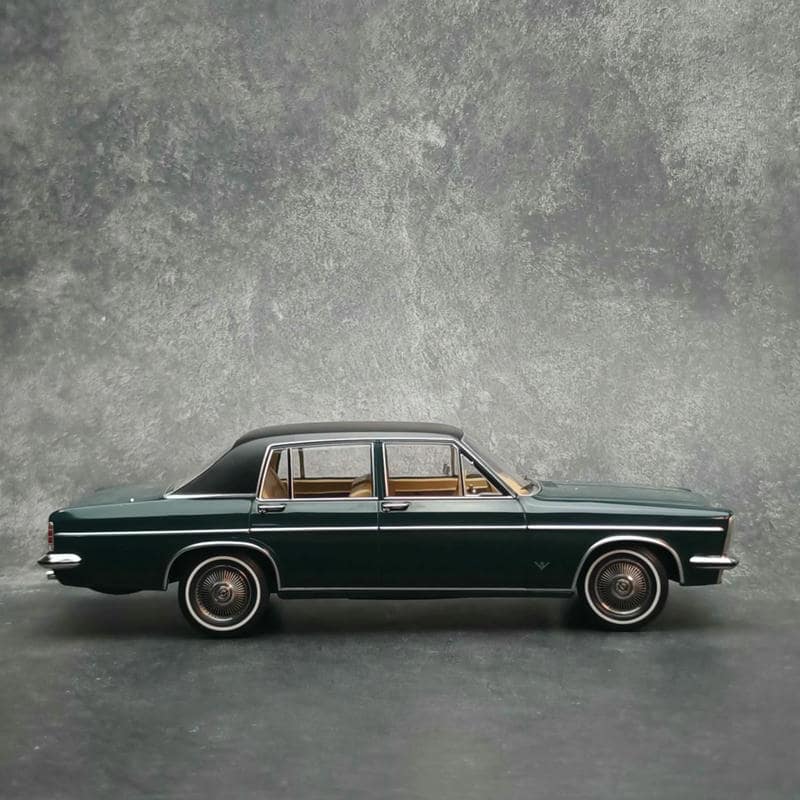 NOREV 1:18 Opel Diplomat V8 1969 Diecast Model Car – Classic German Luxury Sedan Collectible