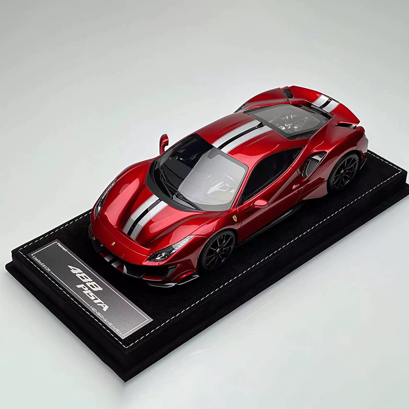HH Model 1:18 Ferrari 488 Pista Limited Edition Resin Model