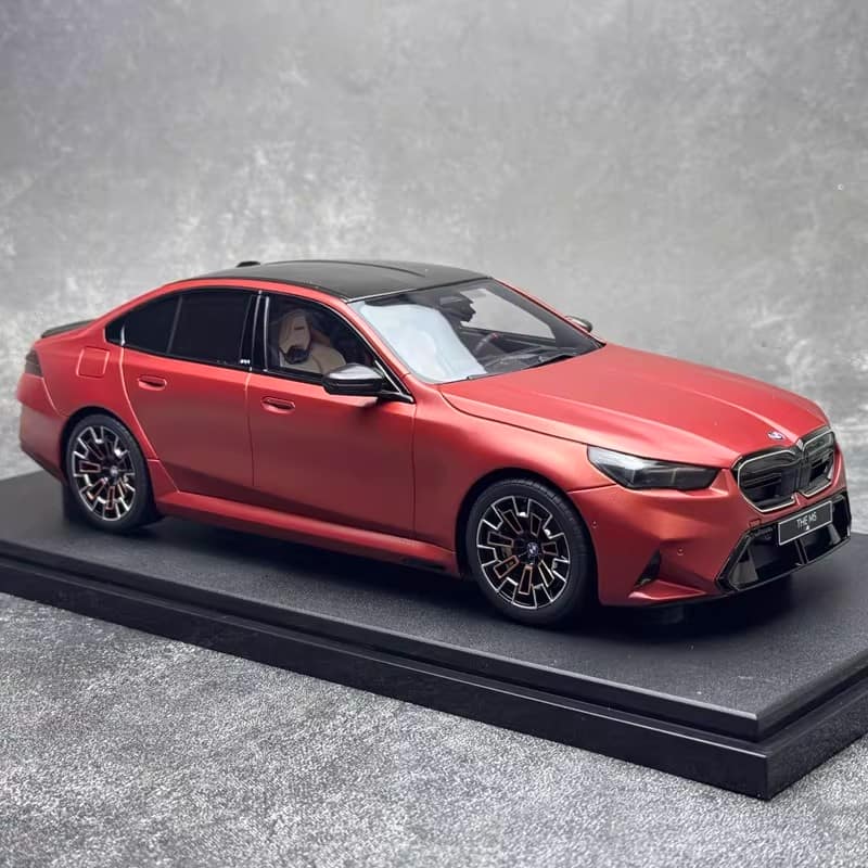 GT Spirit 1:18 BMW M5 Pebble Beach 2025 Resin Model