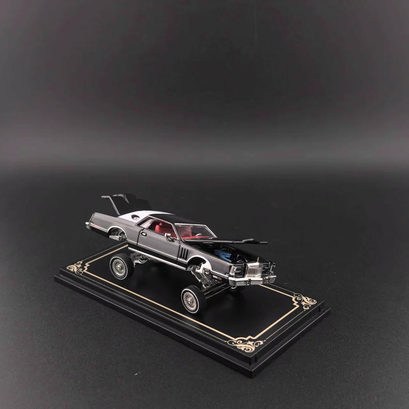 Fine Works 1979 Lincoln Continental Mark V Lowrider 1:64 Diecast Model Car