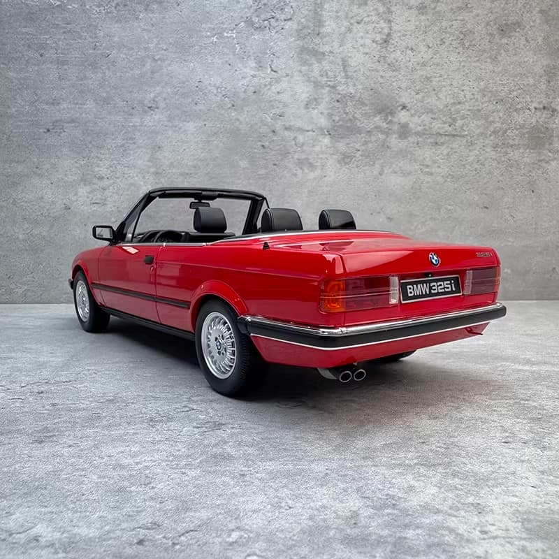 OTTO 1:18 BMW 325i Resin Model