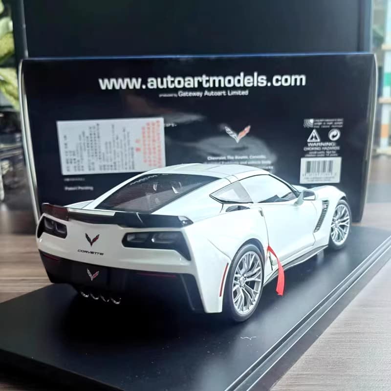 AUTOart 1:18 Chevrolet Corvette C7 Z06 Diecast Model
