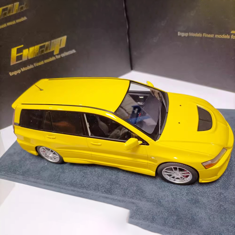 Engup 1:18 Mitsubishi Lancer Evolution IX Widebody Wagon Modified Diecast Model