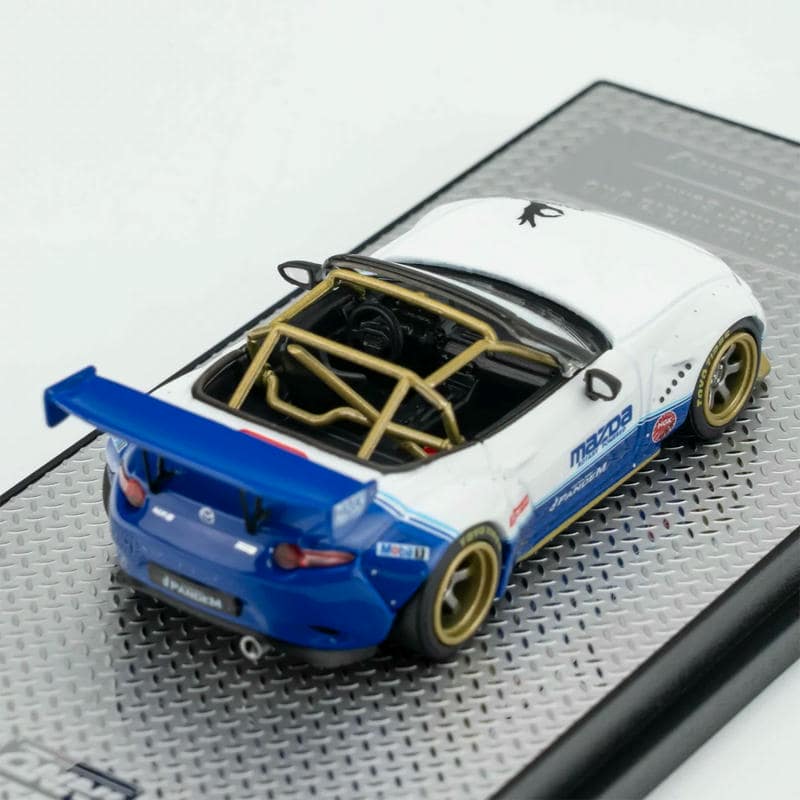 INNO 1:64 Mazda MX-5 ND PANDEM Rocket Bunny V1.0 Diecast Model