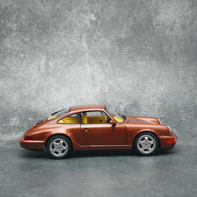 Norev Porsche 911 Carrera 2 1992 1:18 Diecast Model Car