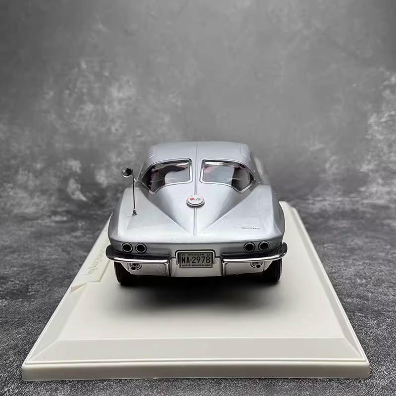Norev 1:18 Corvette Sting Ray 1963 Diecast Model Car
