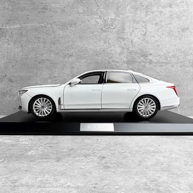 Hongqi 1:18 Hongqi H9 Luxury Sedan Diecast Model