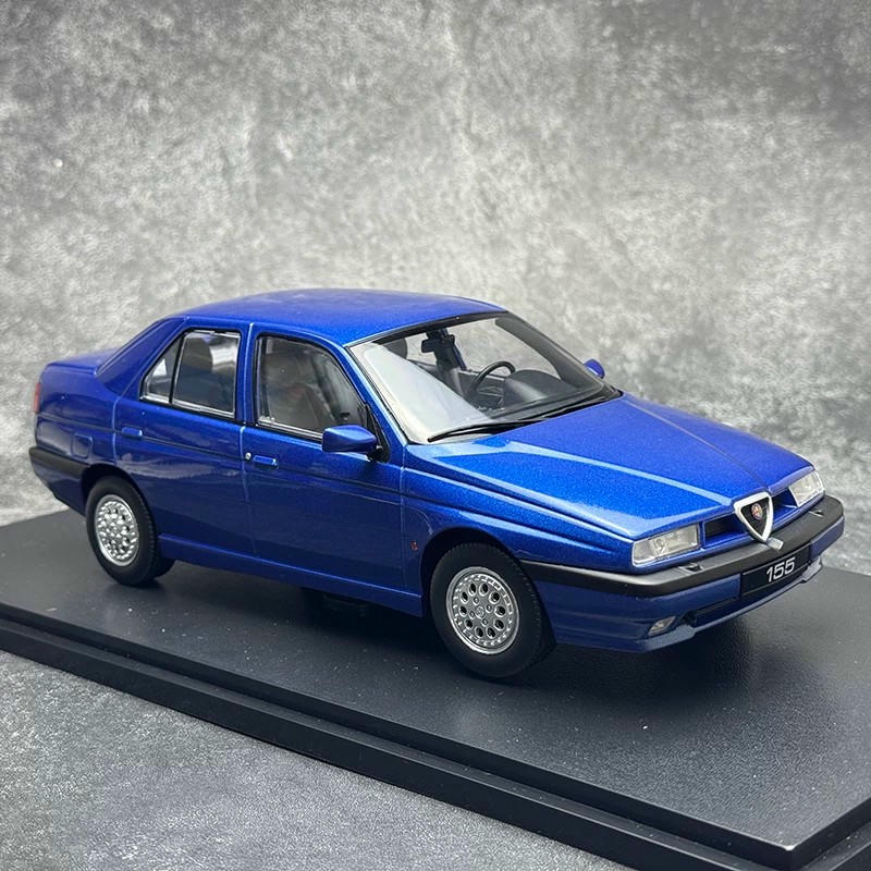 Alfa Romeo 155 Carabinieri 1996 1:18 KK Diecast Model Car