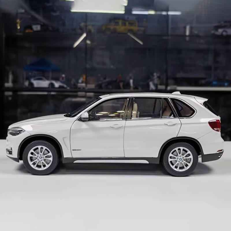 Paragon 1:18 BMW X5 F15 Alloy Diecast Model – YX car model