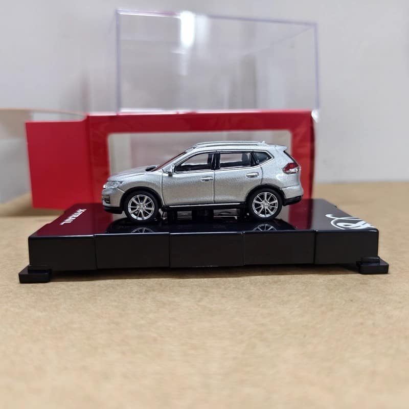 Original Nissan X-Trail 1:64 Diecast Model Car – YX car model