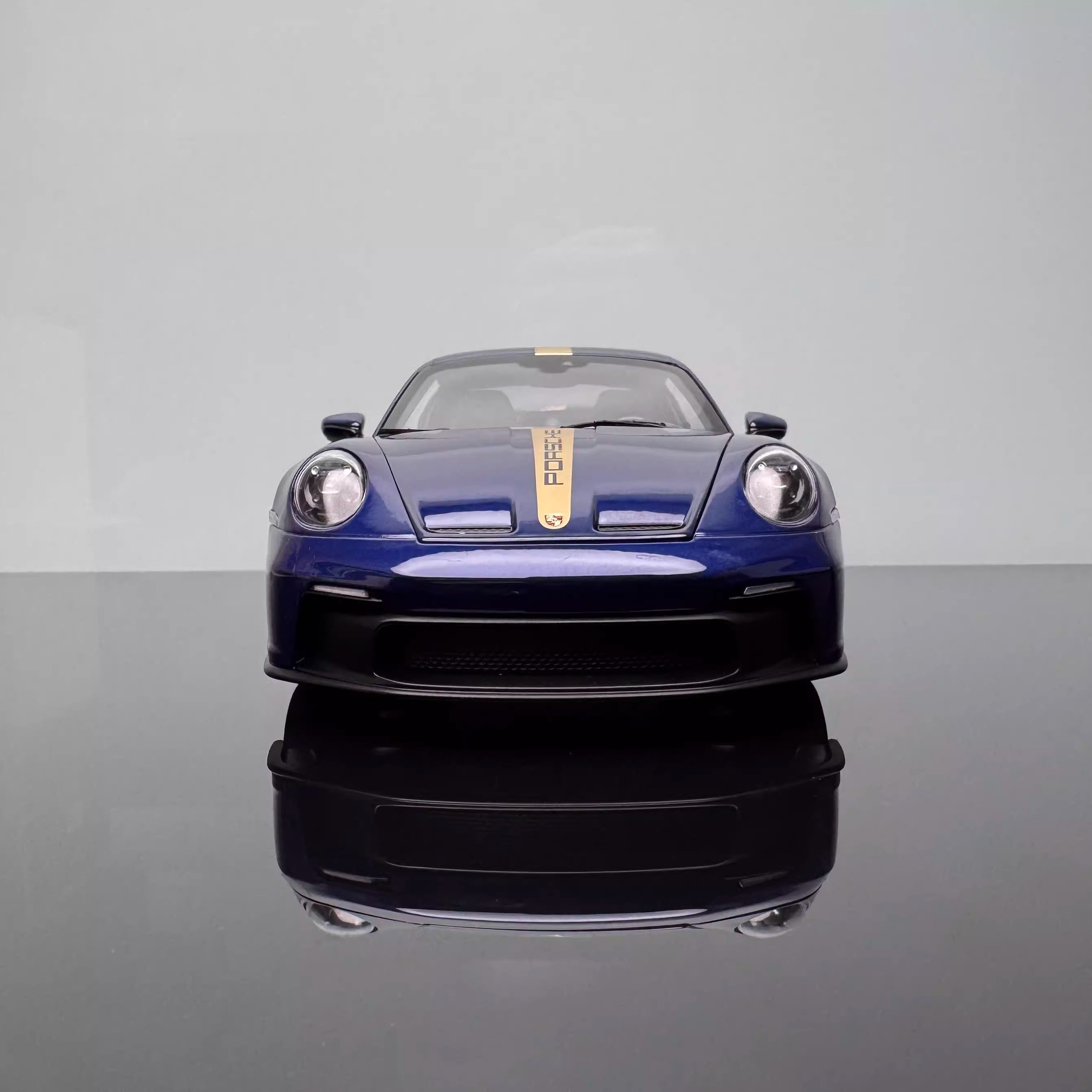 Norev Porsche 911 (992) GT3 2021 1:18 Diecast Model Car – YX car model