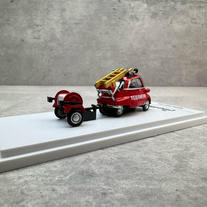 AR Box 1:64 BMW Isetta Fire Truck Set Red Diecast Model