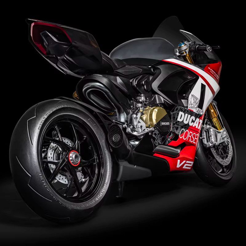 Pocher 1:4 Ducati Panigale V2 Superquadro Final Edition Assembly Model Kit – HK124