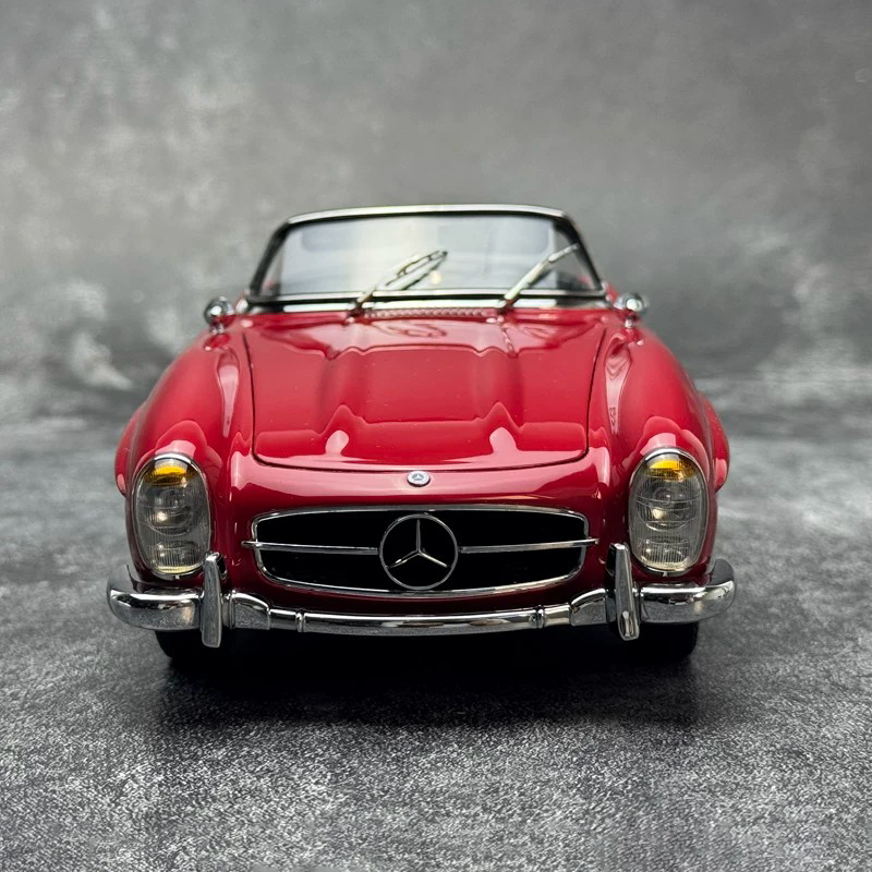 CMC 1:18 Mercedes-Benz 300SL Roadster Coupe Diecast Model