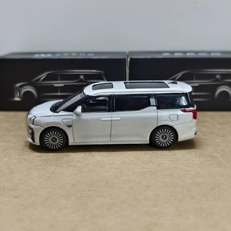 Original 1:64 ZEEKR 009 Electric MPV Diecast Model