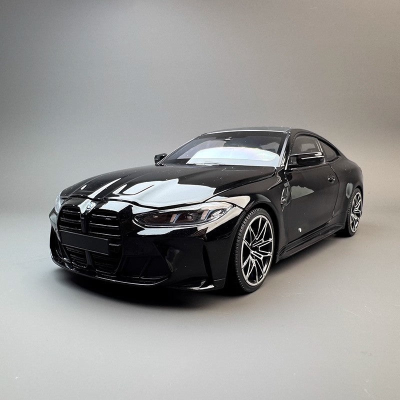 Minichamps 1:18 BMW M4 2024 Diecast Car