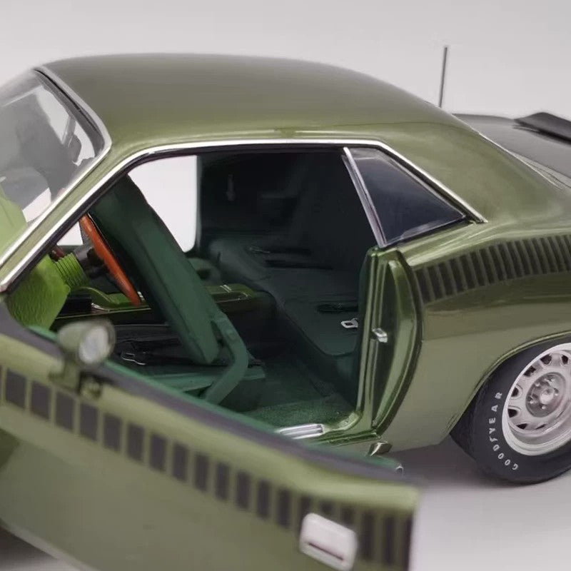 ACME 1:18 1970 Plymouth AAR ’Cuda – Ivy Green