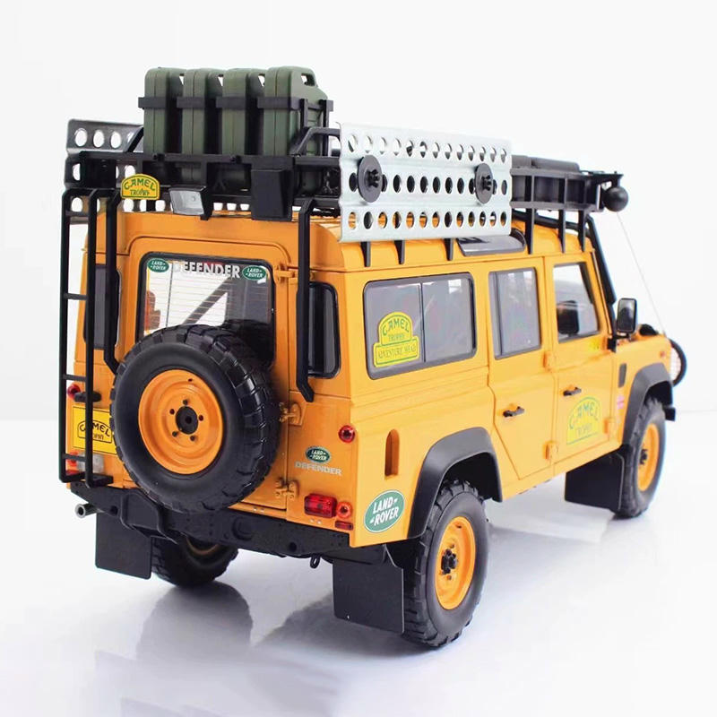 Almost Real 1:18 Land Rover Defender 110 Camel Trophy 1993 Diecast Model