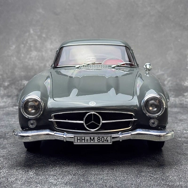 Norev 1:12 Mercedes-Benz 300SL Gullwing Diecast Model Car