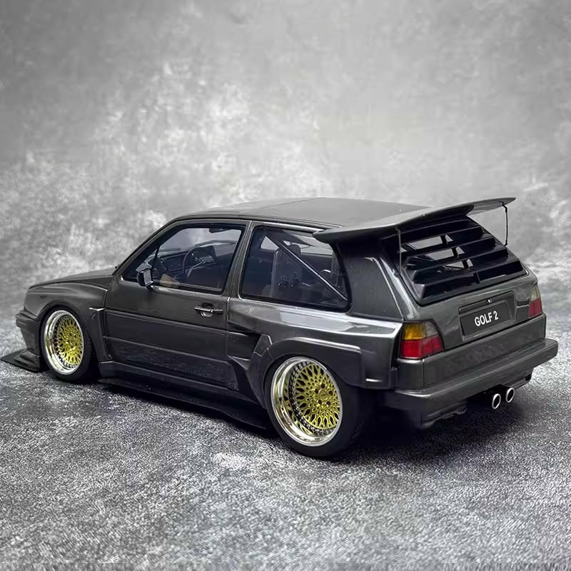OTTO 1:18 Volkswagen Golf II GTI Resin Model — OT476