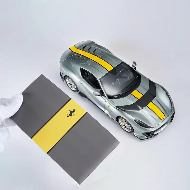 Amalgam 1:18 Ferrari 812 Competizione Resin Model – Gray