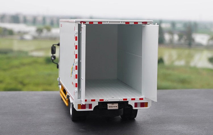 Original 1:18 Isuzu ES Diecast Model Car