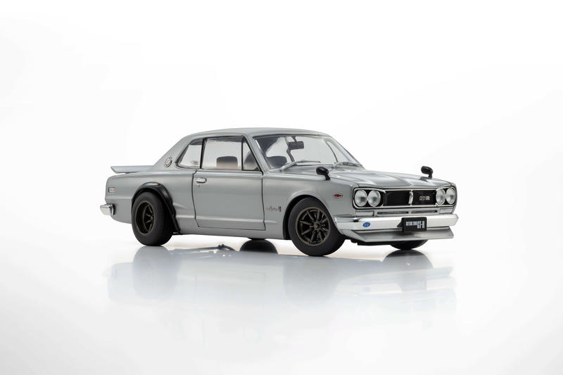Kyosho Nissan Skyline 2000 GT-R (KPGC10) 1:18 Diecast Model Car