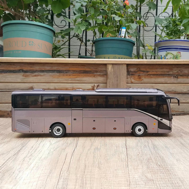 Golden Dragon Qiantu GC12 1:38 Alloy Model Bus