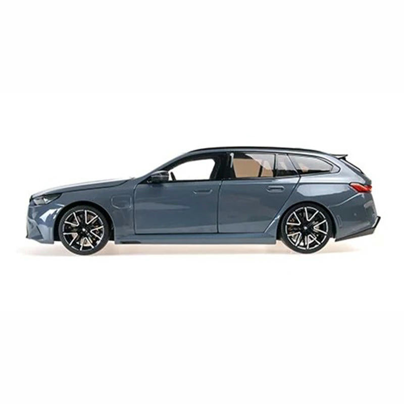 Minichamps 1:18 BMW M5 Touring (2024) Diecast Opening Model