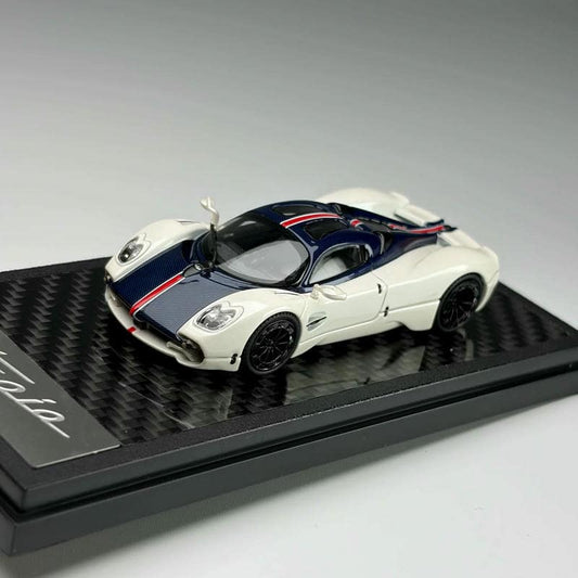 LCD 1:64 Pagani Utopia Diecast Model