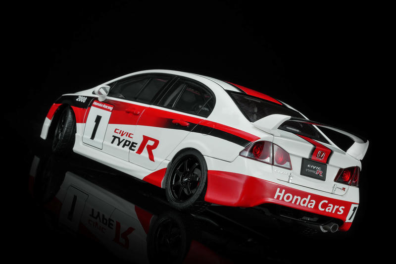 MotorHelix 1:18 Honda Civic Type R (FD2) Japan One-Make Race #1