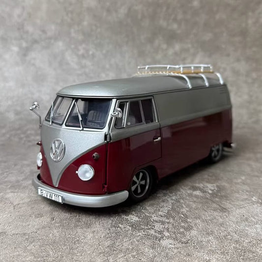 Schuco Volkswagen VW T1b Lowrider Bus 1:18 Diecast Model