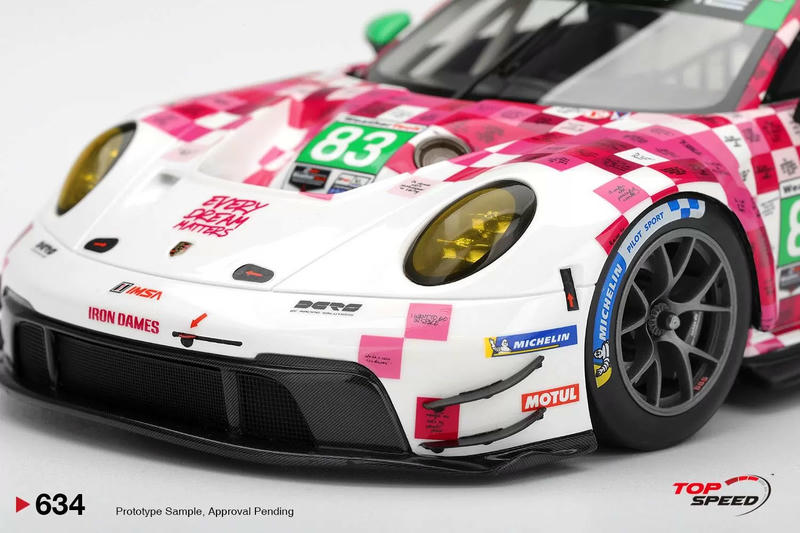 TopSpeed 1:18 Porsche 911 GT3 R (992) 2025 Daytona Resin Model