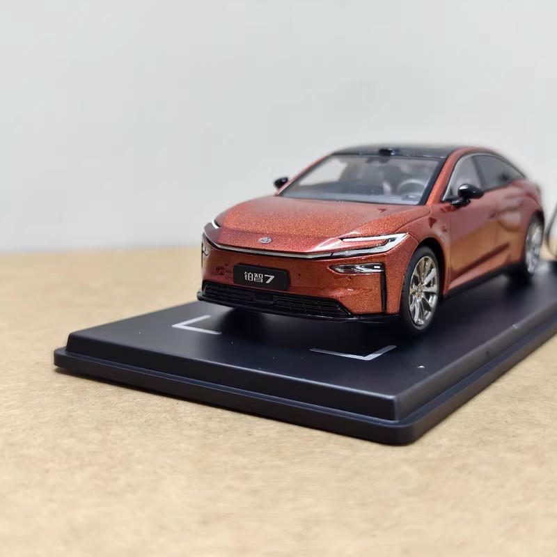 1:43 GAC Toyota Bozhi 7 Diecast Model