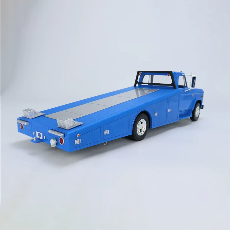 ACME 1:18 1970 Dodge D-300 Ramp Truck Diecast Model