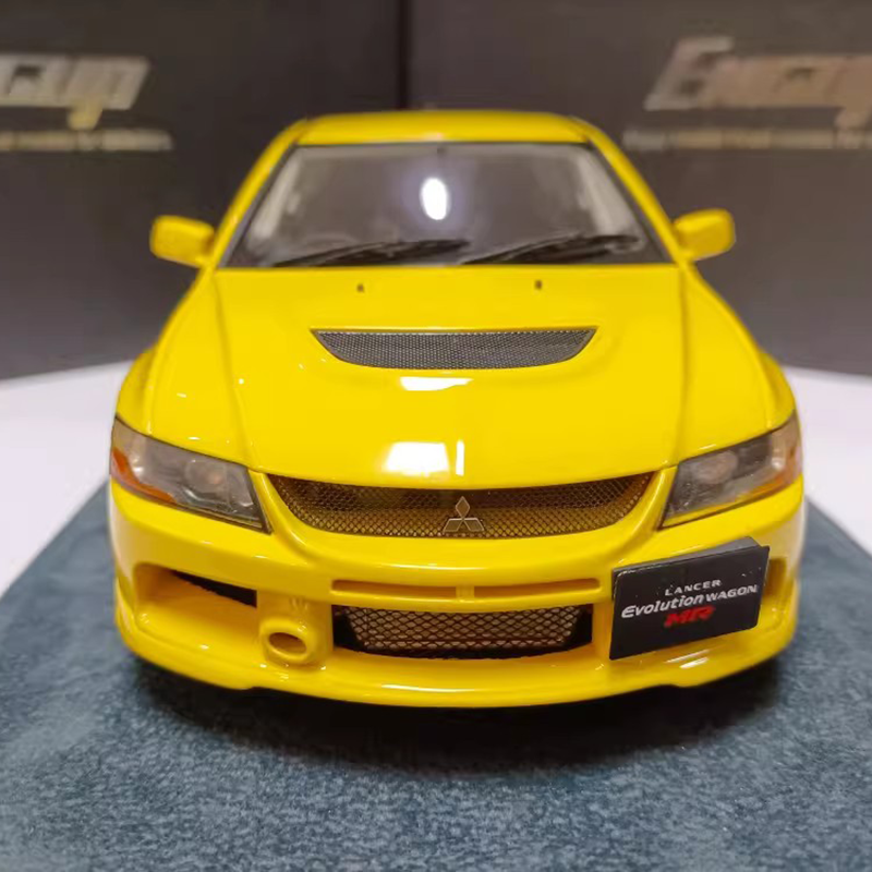 Engup 1:18 Mitsubishi Lancer Evolution IX Widebody Wagon Modified Diecast Model
